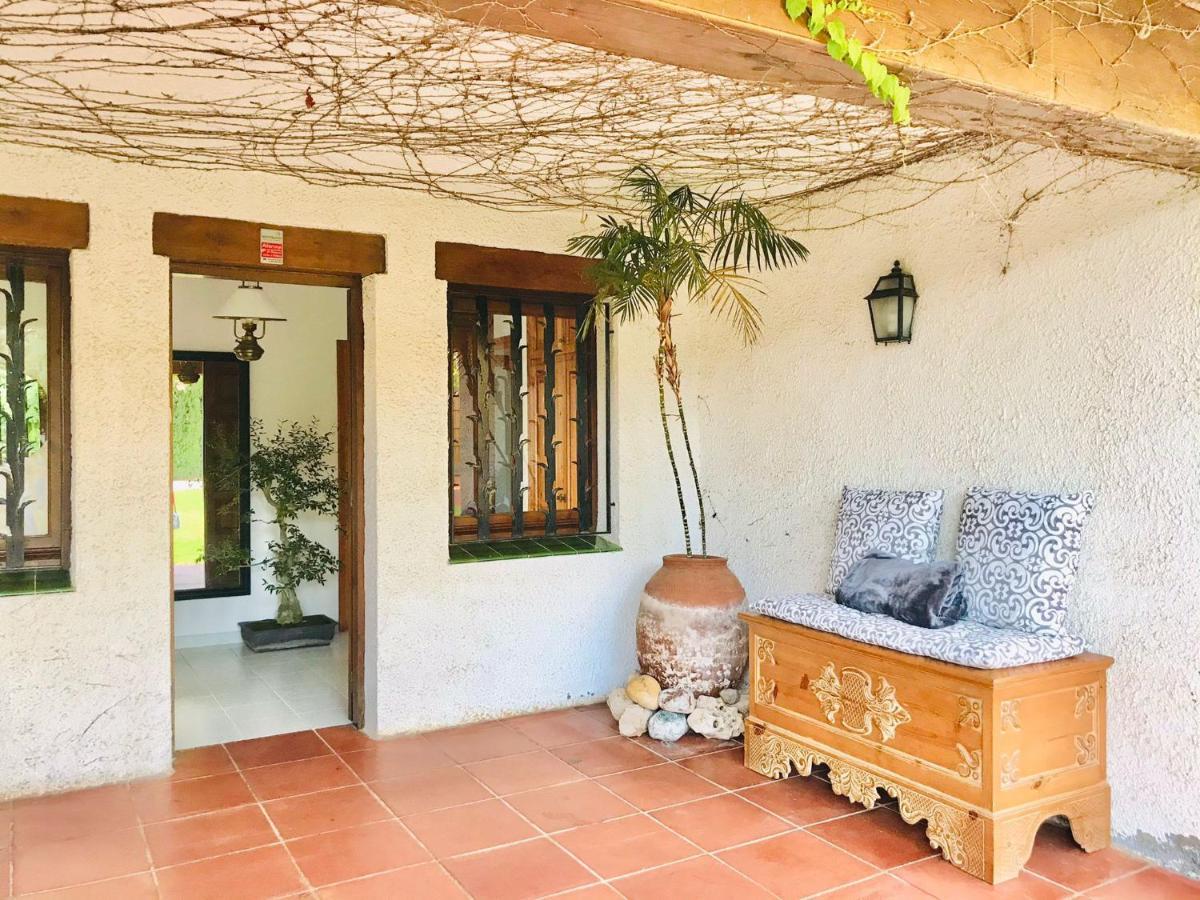 Casa Mediterranea Con Gran Jardin Y Piscina A 500 M De La Playa Roda de Bará エクステリア 写真