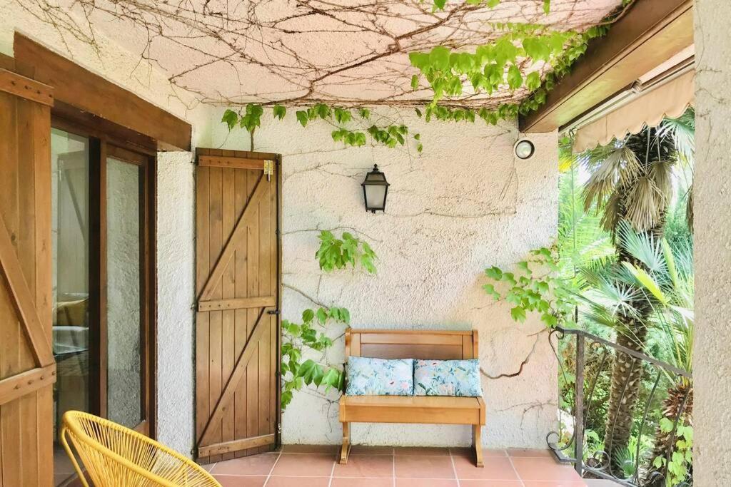 Casa Mediterranea Con Gran Jardin Y Piscina A 500 M De La Playa Roda de Bará エクステリア 写真