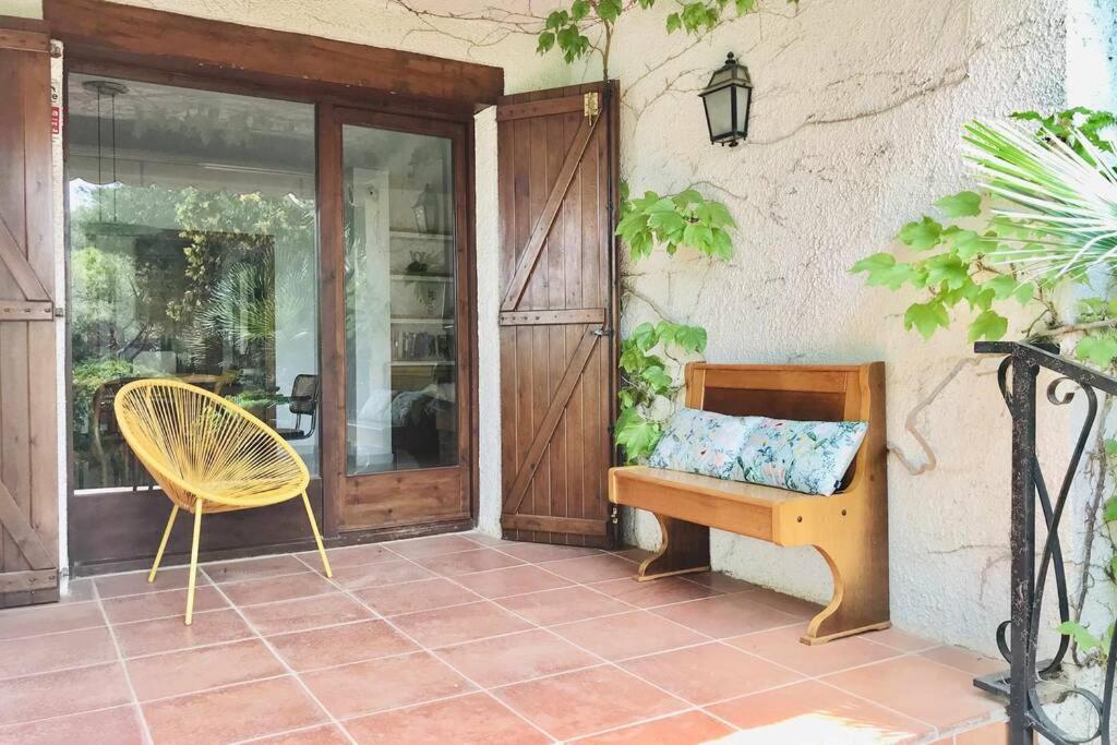 Casa Mediterranea Con Gran Jardin Y Piscina A 500 M De La Playa Roda de Bará エクステリア 写真